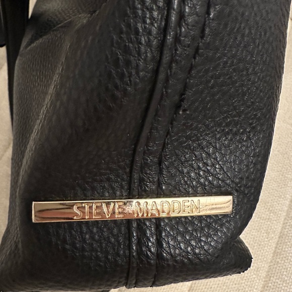 Steve Madden black handbag tote crossbody - Picture 10 of 11